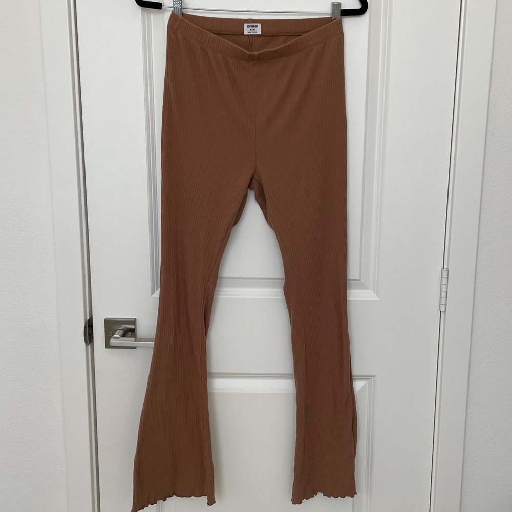 Cotton On Size Medium Rust Ribbed Flare Soft Pants